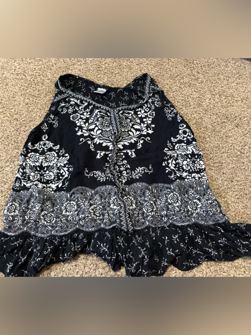 Bila Black and White Floral Print Top